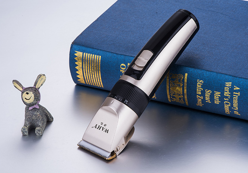 B65USB ปัตตาเลี่ยนตัดผมในครัวเรือน